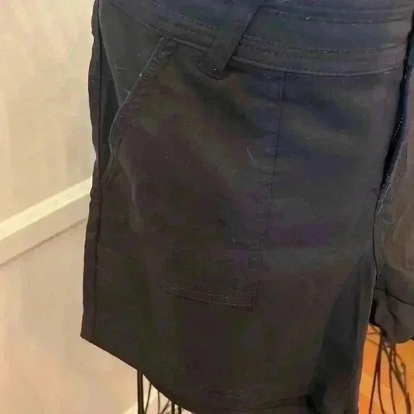 Prana Shorts-Sz 10 - Picture 2 of 7